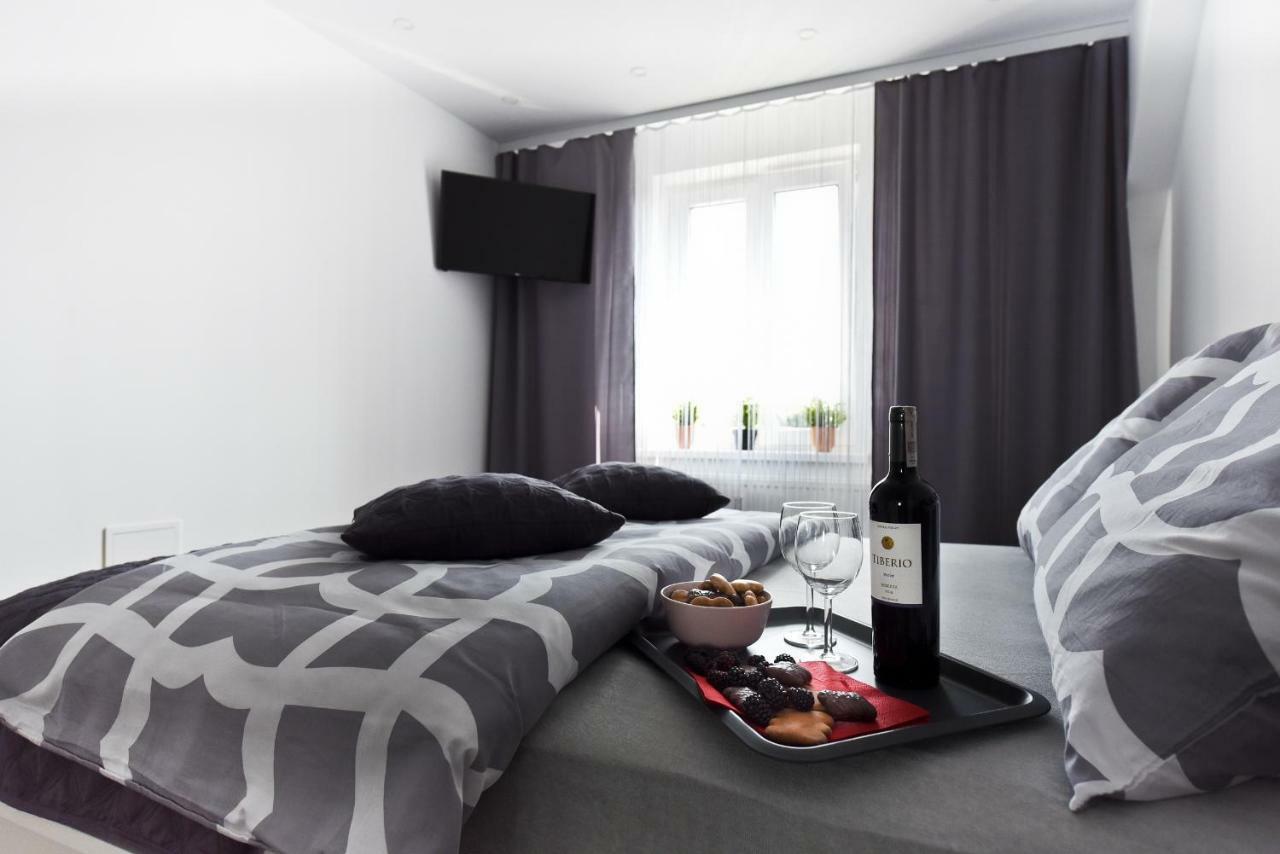 Apartament Centrum Z Miejscem Parkingowym Stary Toruń Екстериор снимка