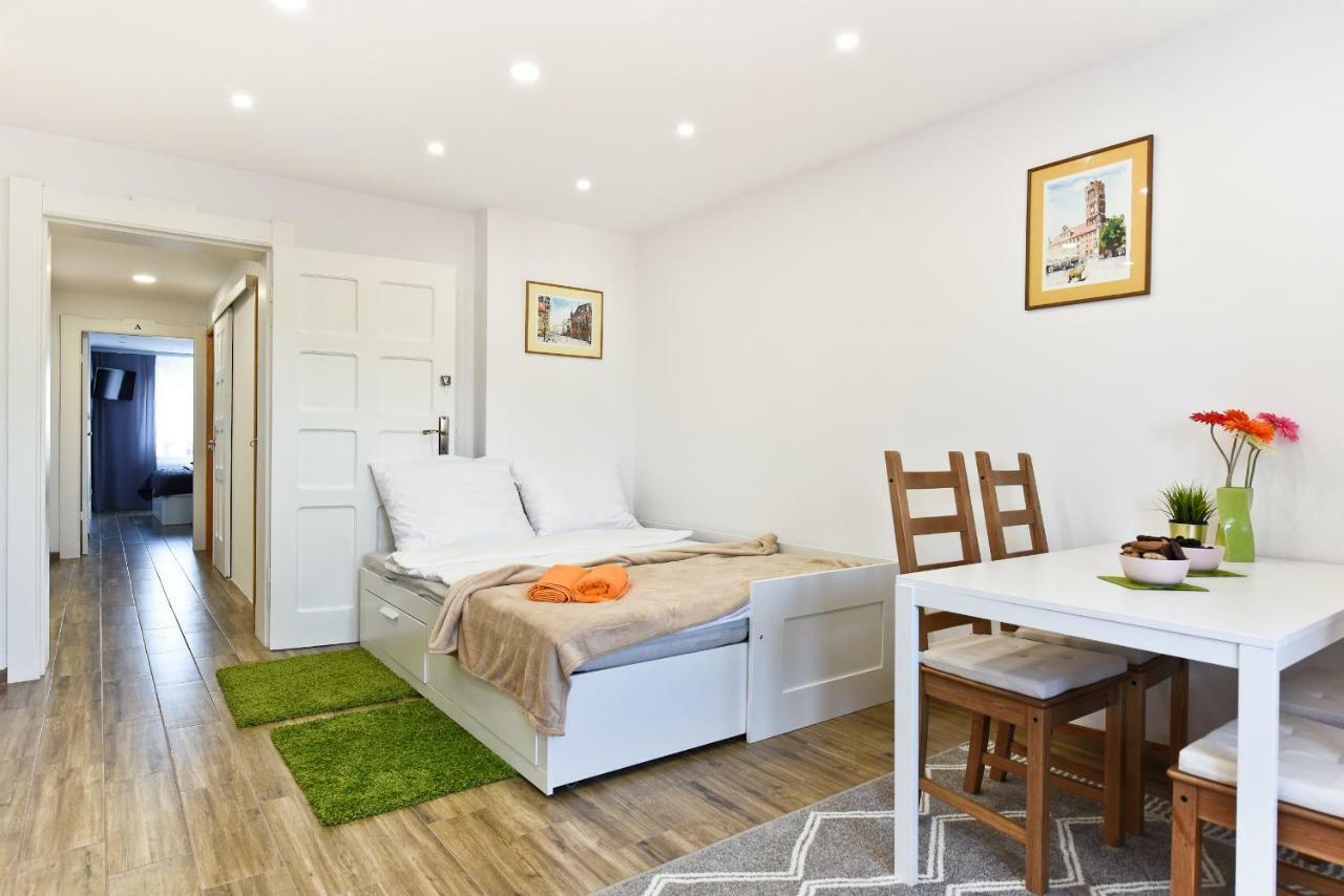 Apartament Centrum Z Miejscem Parkingowym Stary Toruń Екстериор снимка
