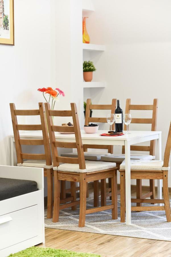 Apartament Centrum Z Miejscem Parkingowym Stary Toruń Екстериор снимка
